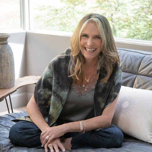 go for a yellow gold take on<br>shop the look > joy <span class='visuallyhidden'>Call or text 323-404-2959 if you need shopping assistance.</span>